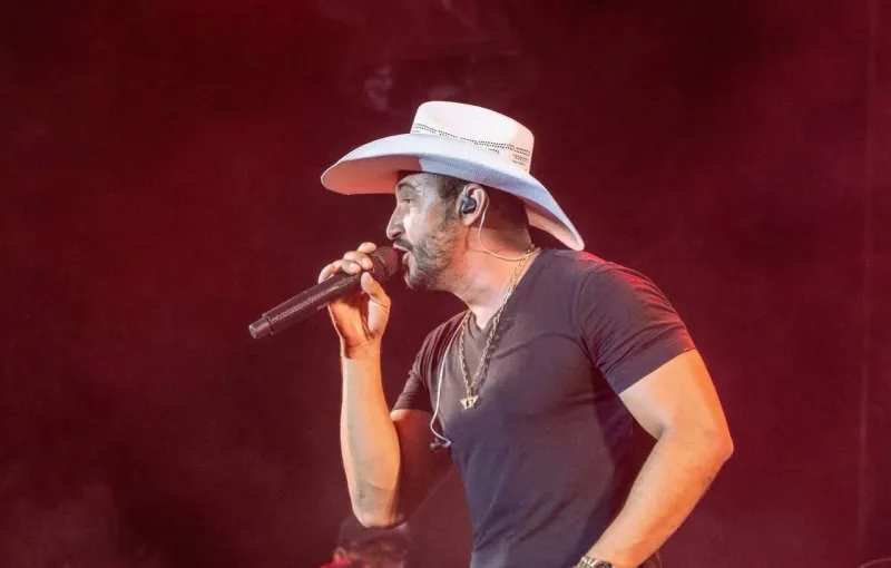 Rodeio, máquinas e shows movimentam o domingo da ExpoAgro São Mateus