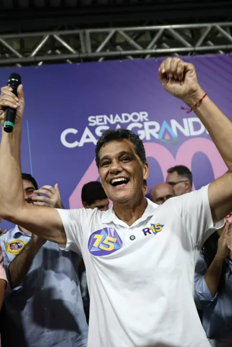 Ricardo Ferraço reúne aliados e inicia mobilização para segundo turno