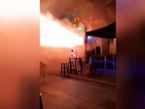 Sobe para 32 o número de mortos no incêndio em um bar na Tailândia