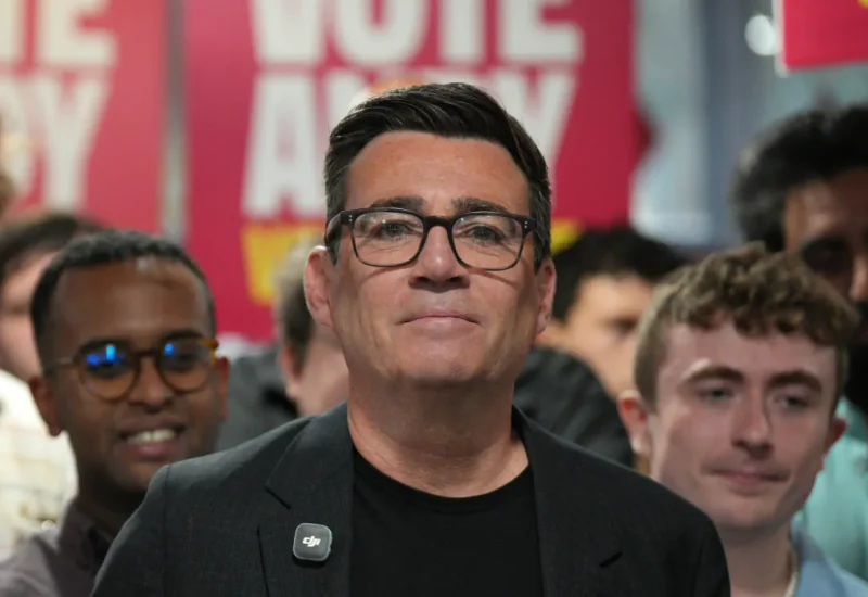 Andy Burnham se torna novo líder do Partido Trabalhista no Reino Unido