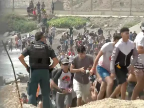 Espanha estima que 49 mil migrantes entraram em Ceuta em 24 horas