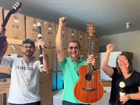 Jaguaré entrega instrumentos musicais para escolas de tempo integral