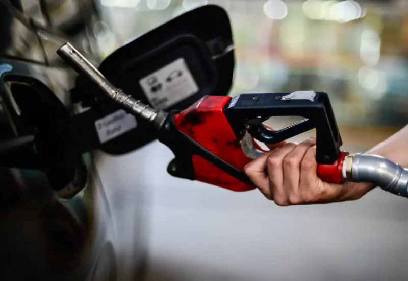 Governo prevê aumento de etanol na gasolina de 30% para até 32%