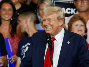 Reuters/Ipsos: Aprovação de Trump cai ao menor nível do segundo mandato
