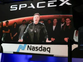 Elon Musk torna-se o 1.º trilionário após entrada da SpaceX na bolsa