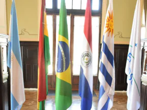 Entenda como funciona a maioridade penal em outros países