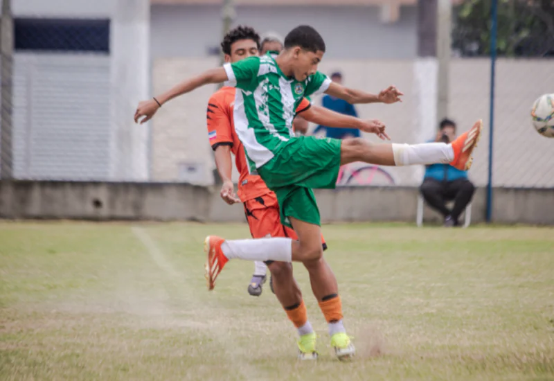 Linhares recebe decisões da maior competição de futebol de base do Brasil
