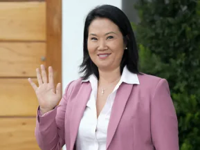 Keiko Fujimori toma posse como presidente do Peru nesta terça-feira (28)