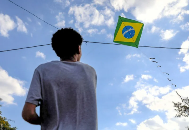 Pedro Canário orienta famílias sobre segurança ao soltar pipas nas férias