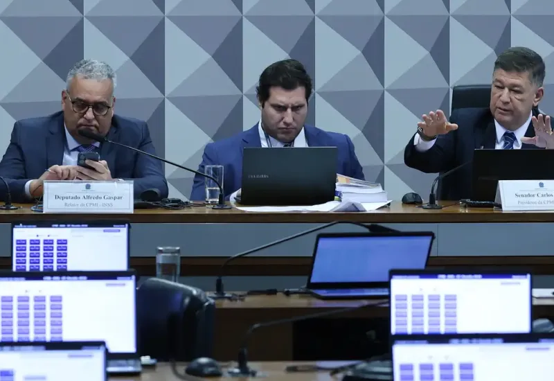 CPMI do INSS cancela depoimento de ex-presidente da Contag