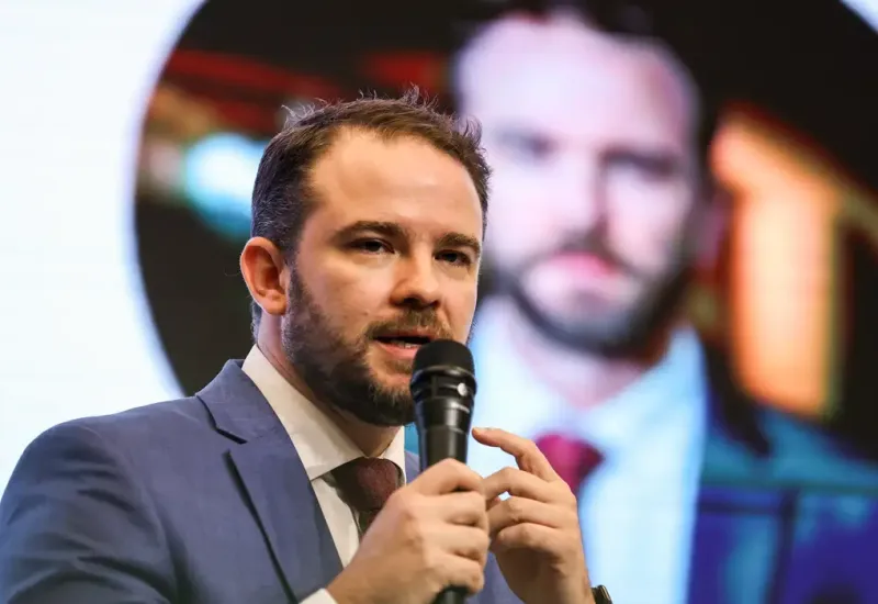 Dario Durigan assume Ministério da Fazenda