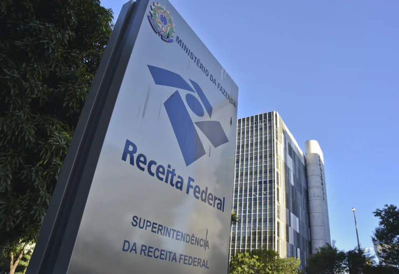 Receita Federal alerta para golpe do CPF bloqueado e ameaça de interrupção do PIX