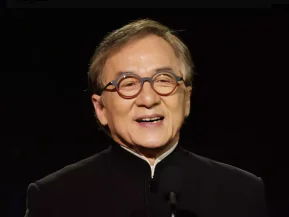Aos 72 anos, Jackie Chan retorna para o quarto filme de uma de suas melhores sagas