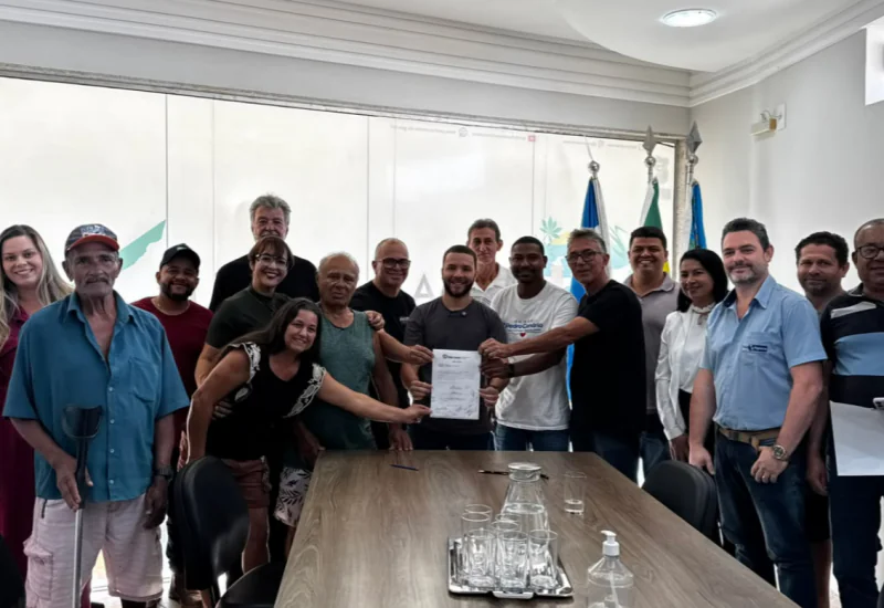 Denis Amâncio autoriza pavimentação de oito ruas no bairro Boa Vista