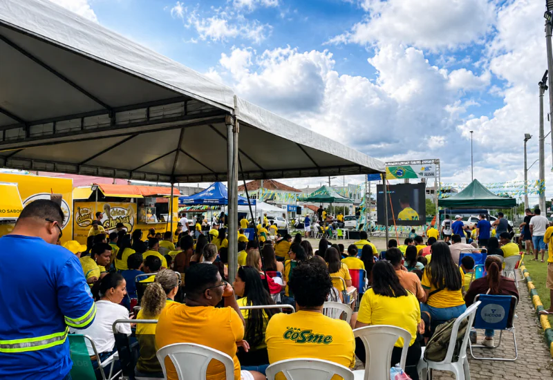 Arena Copa reúne centenas de pessoas nas três transmissões dos jogos da Seleção em Jaguaré