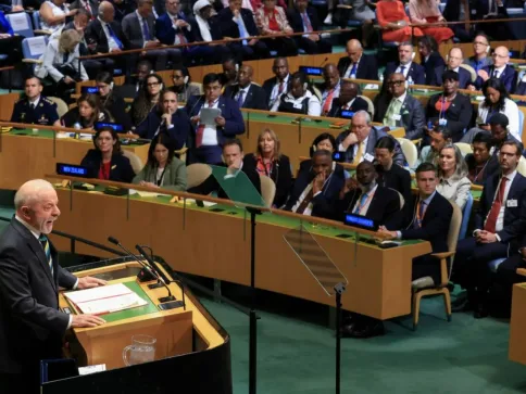 "O Brasil não cabe no quintal de ninguém”, diz Lula em discurso na ONU