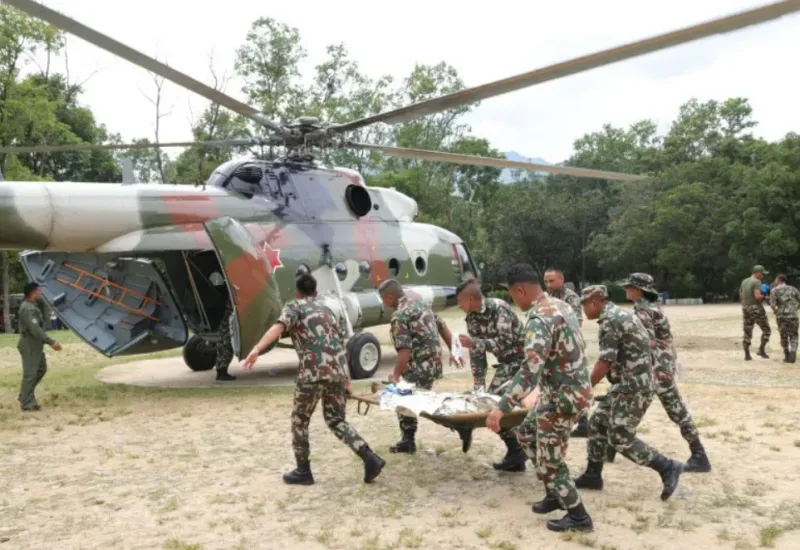 Após enxurradas, Nepal e China ainda buscam mais de 1.300 desaparecidos