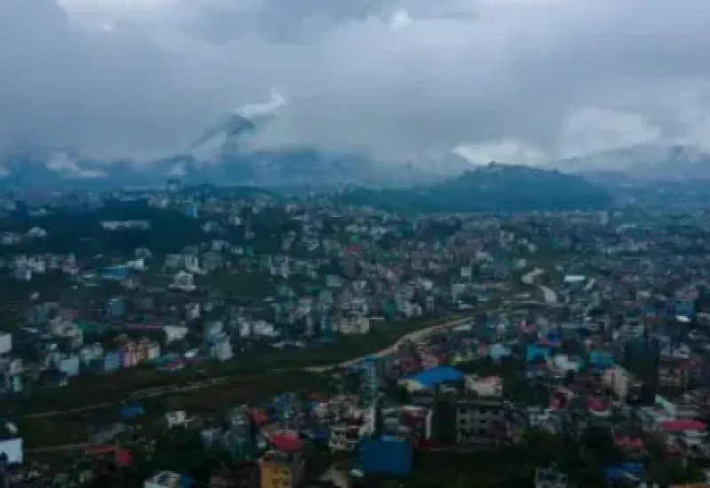 Avalanche no Nepal deixa 4 mortos e 10 desaparecidos em acampamento base