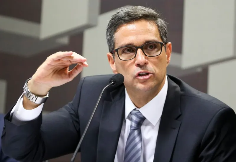 CPI do Crime Organizado cancela sessão após ausência de Campos Neto