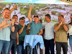 Casagrande entrega obras e anuncia investimentos em infraestrutura, saúde, educação e assistência social em São José do Calçado