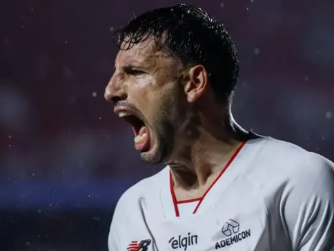 Calleri cobra futuro presidente do São Paulo e pede que clube volte a brigar por títulos