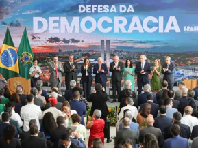 Lula veta projeto que alterava dosimetria penal em crimes de golpe de Estado