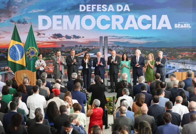 Lula veta projeto que alterava dosimetria penal em crimes de golpe de Estado