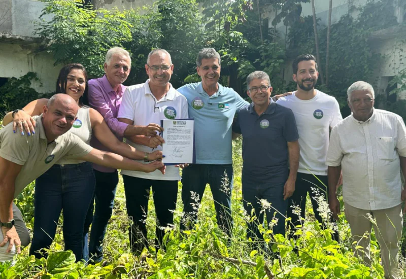 Ricardo Ferraço e Marcus Batistas oficializam cessão de área do Cadeião para a Prefeitura de São Mateus