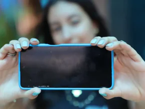 Espanha vai proibir acesso às redes sociais para menores de 16 anos