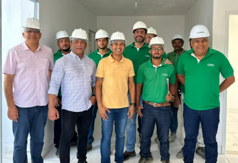 Prefeito de Linhares acompanha construção de 400 moradias do Minha Casa Minha Vida