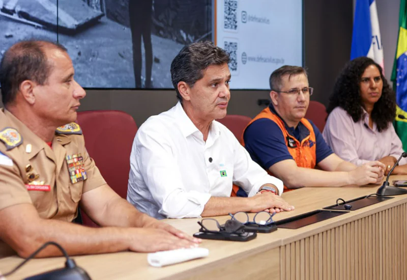 Ricardo Ferraço anuncia envio de 200 kits a Minas Gerais e detalha campanha de doações