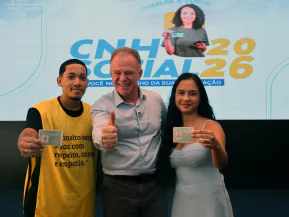 Governo do ES abre processo para vagas do CNH Social 2026