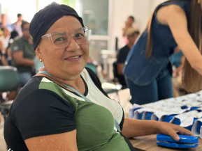 Pacientes do SUS recebem óculos em ação da Prefeitura de Pinheiros