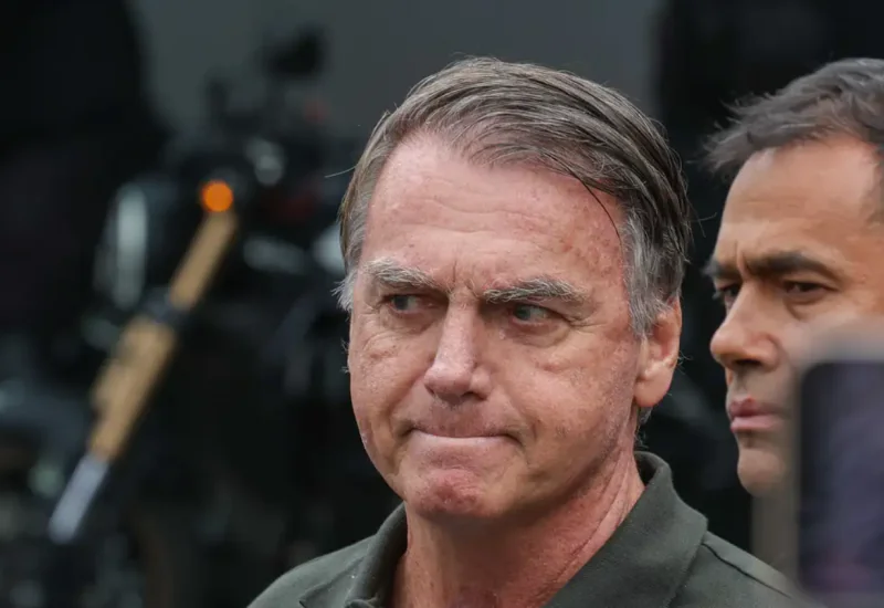 PGR se posiciona a favor de prisão domiciliar para Bolsonaro