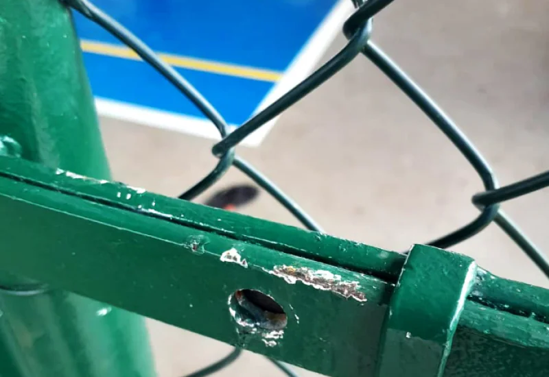 Quadra em Pinheiros é invadida e depredada antes da inauguração