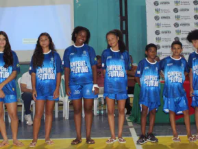 Jaguaré sedia entrega de materiais esportivos do programa Campeões do Futuro