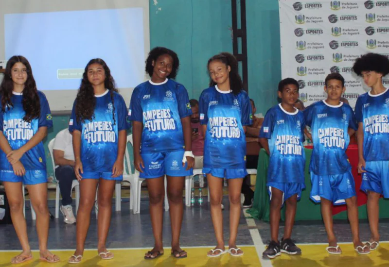 Jaguaré sedia entrega de materiais esportivos do programa Campeões do Futuro