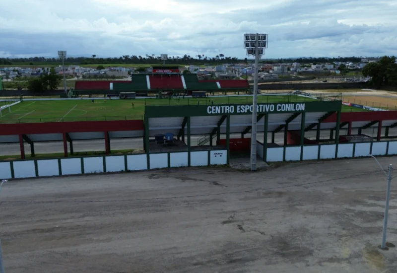 Estádio Conilon tem estrutura danificada após ações de vândalos em Jaguaré