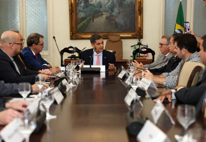 Segurança pública é tema de reunião estratégica do Estado Presente