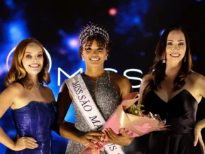 Dayane Cruz é coroada Miss São Mateus 2026 durante feira da Fecartes