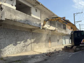 Demolição do Cadeião marca início de projeto urbano em São Mateus