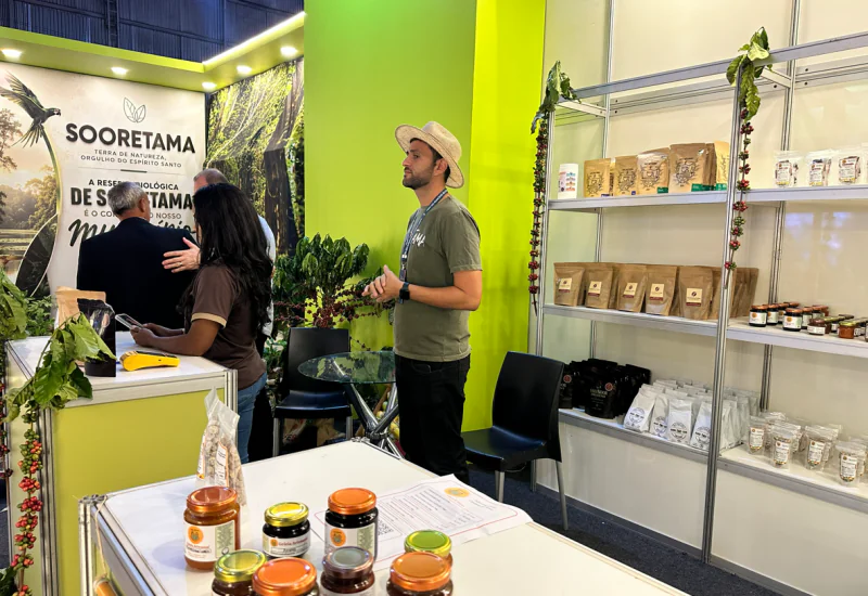 Cafés especiais e biodiversidade colocam Sooretama em evidência na Feira dos Municípios