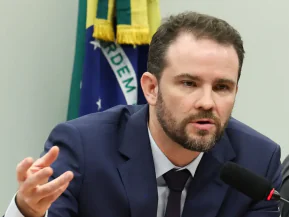 Lula pede a Durigan que avalie possíveis prejuízos de medidas dos EUA