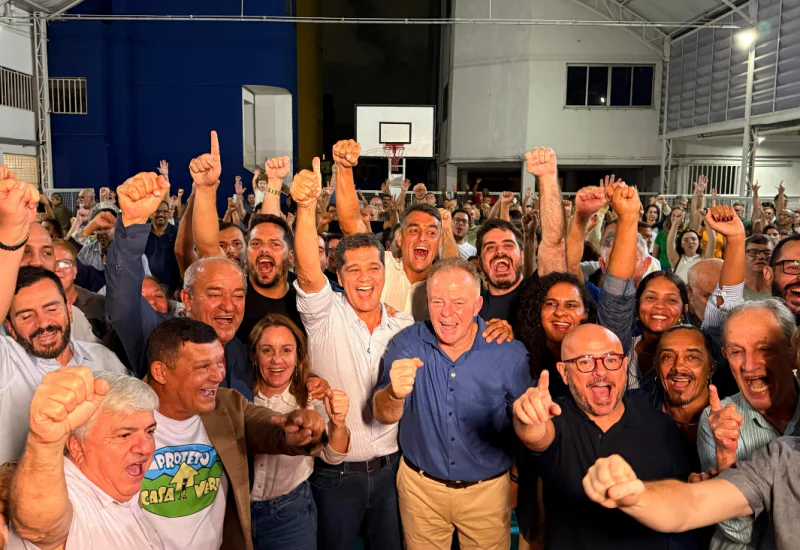 Ricardo Ferraço reúne centenas de pessoas em evento político em Vitória