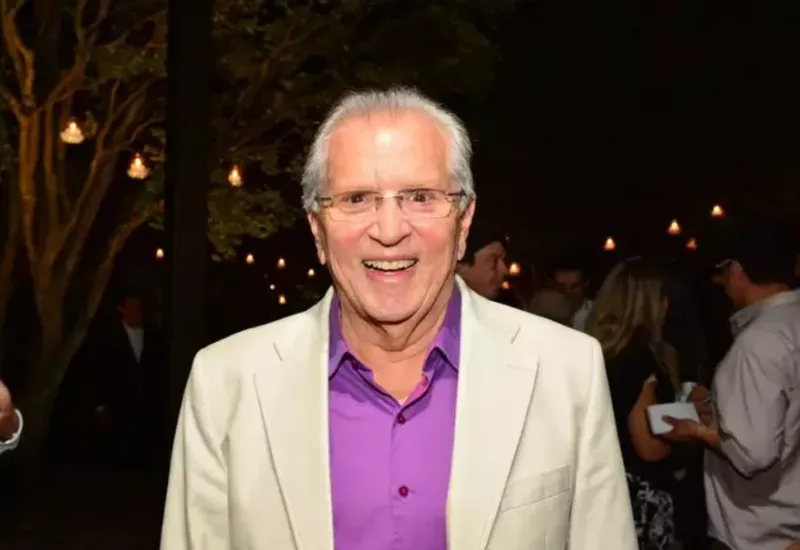 Carlos Alberto de Nóbrega tem alta de hospital após infecção e cirurgia cardíaca  