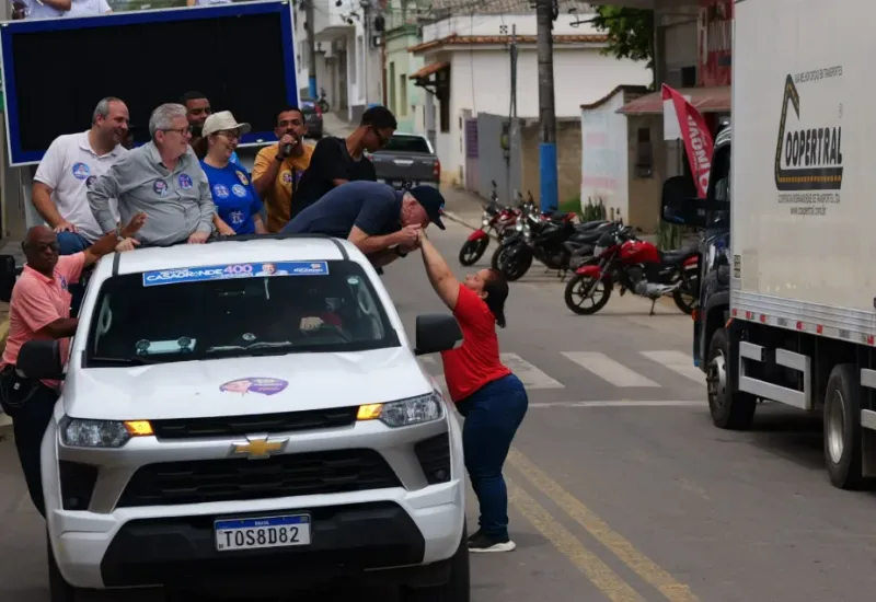 Casagrande defende endurecimento penal em sabatina e percorre cinco municípios do Sul e Caparaó