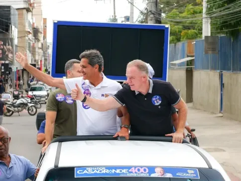 Casagrande percorre Viana em carreata ao lado de Ferraço, ressalta investimentos e projeta mais recursos para o Espírito Santo