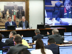 Comissão da Câmara aprova redução da maioridade penal para 16 anos