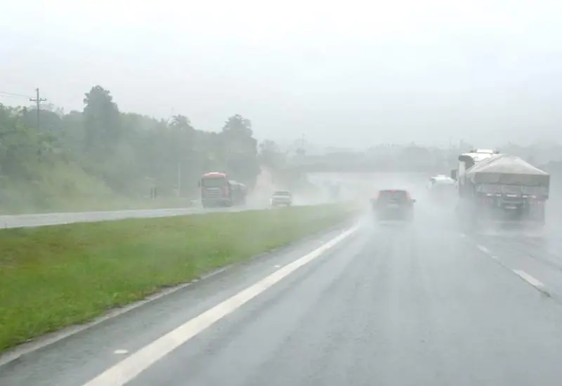 Defesa Civil e PRF emitem alerta sobre pontos de interdição em rodovias do norte capixaba