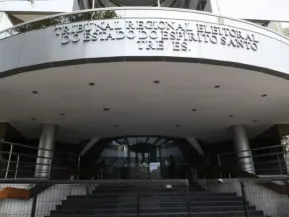 Coligação aciona TRE-ES por participação de comissionados de Vitória em campanha de Pazolini